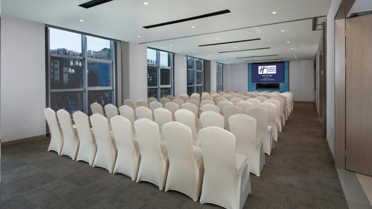 Holiday Inn Express - Xichang City Center By Ihg Esterno foto